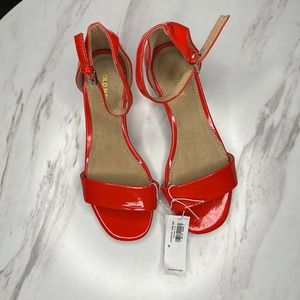 Old Navy | Red thick kitten heels | Size 6